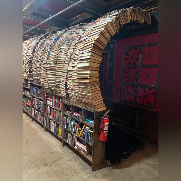 📚 Gigi’s Book Club 📚 Now in Session 📚 Share Show 📚 Sunday 930am PT - Picture 8 of 10